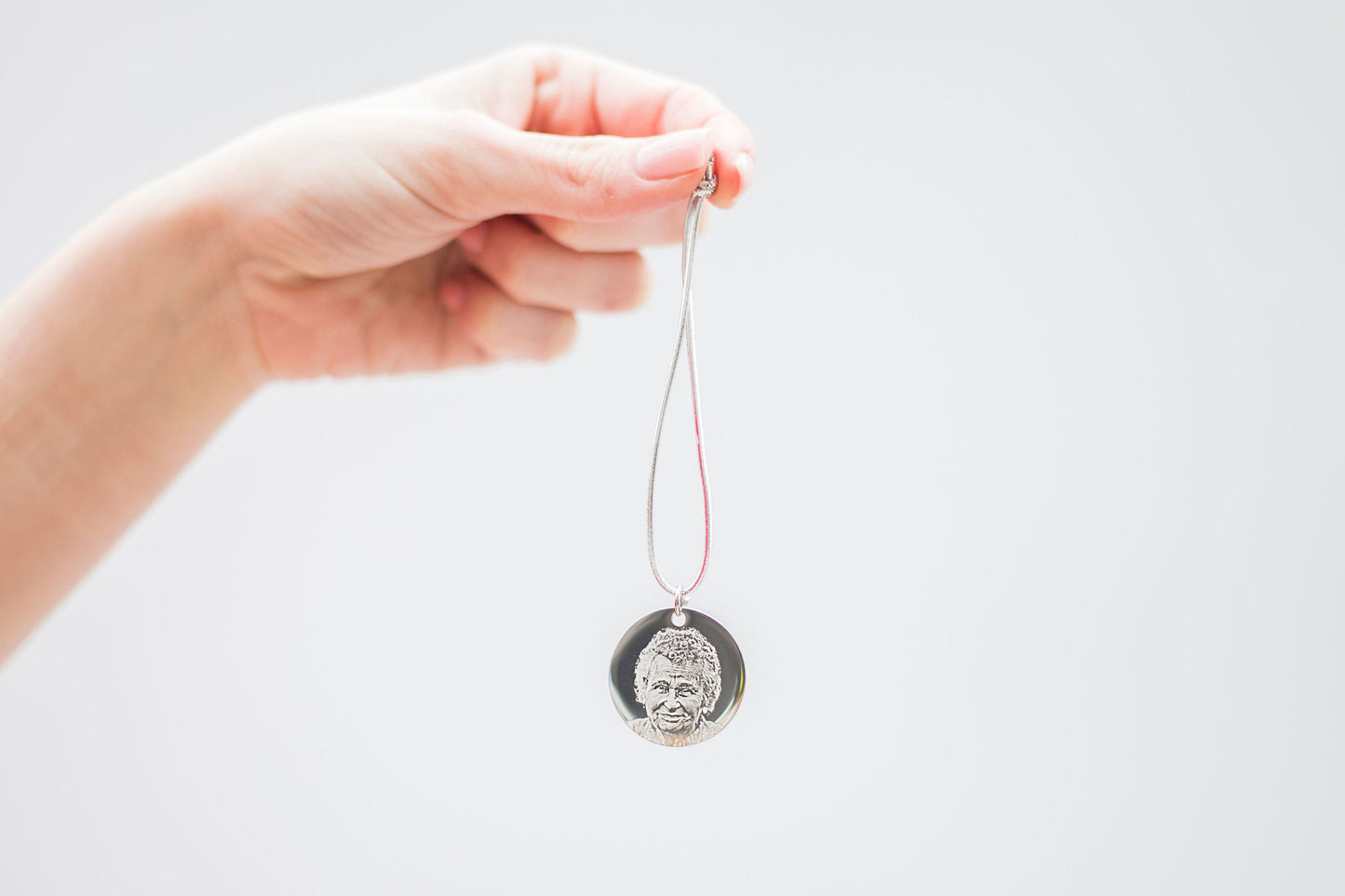 Car charm photo engraved pendant
