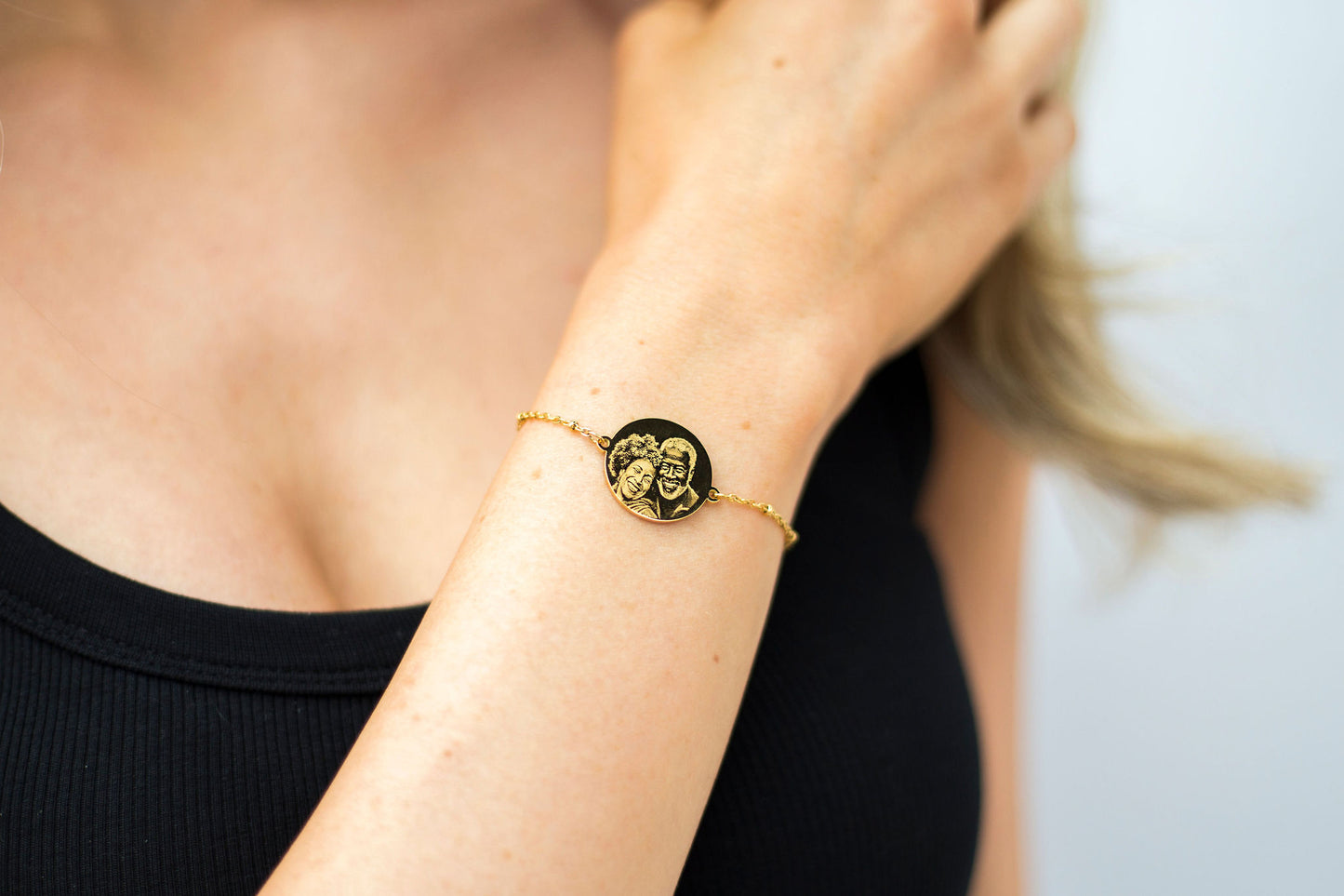 Gold circle photo engraved bracelet