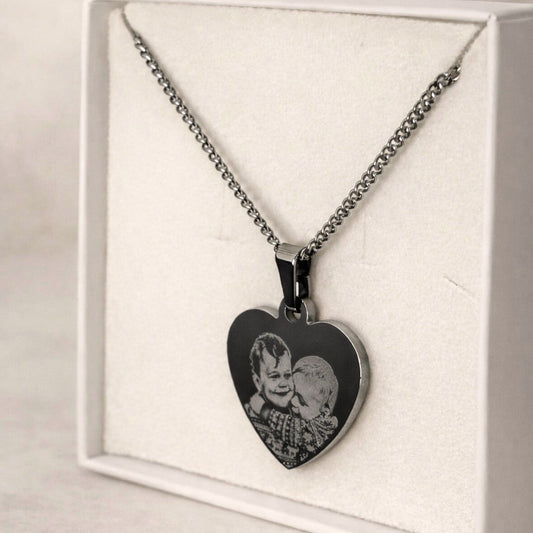 Photo engraved classic heart pendant necklace