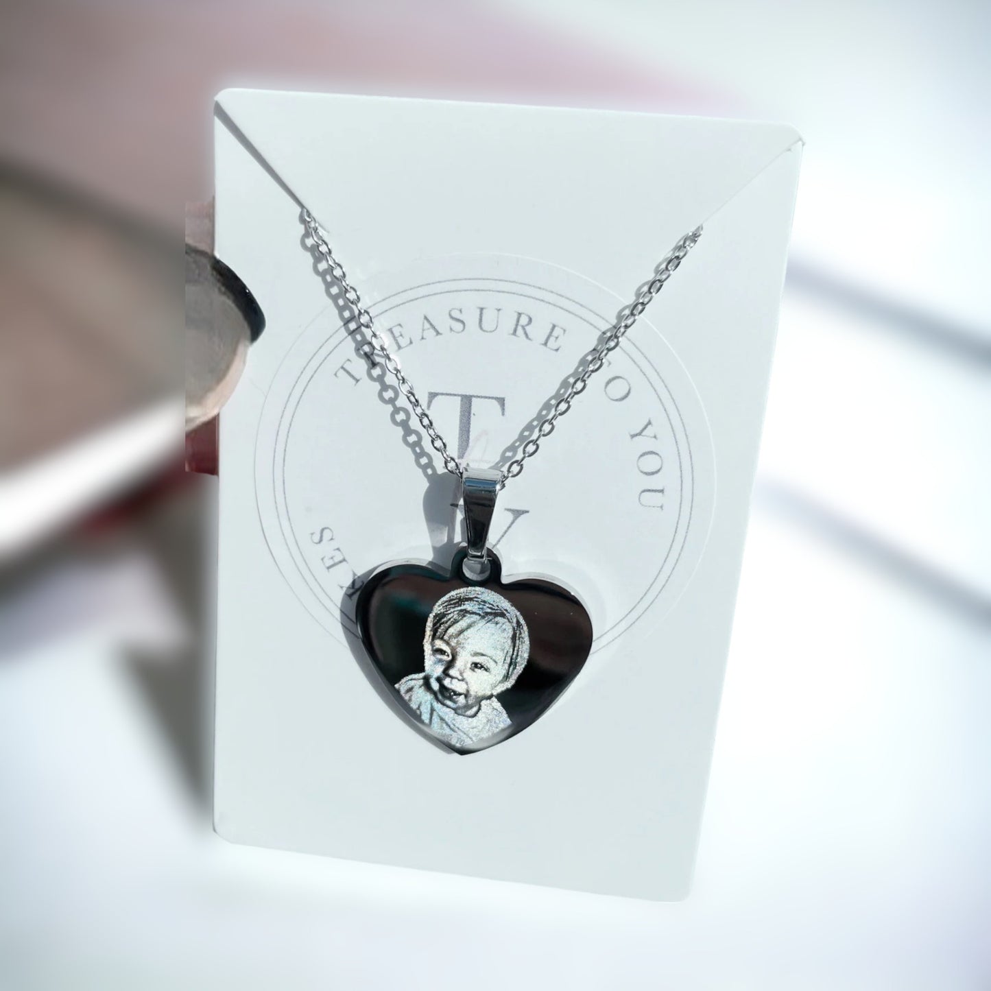 Photo engraved classic heart pendant necklace